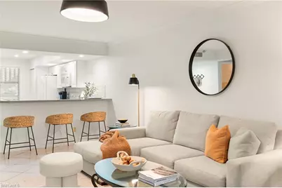 614 Wiggins Bay Dr, Naples, FL 34110 - Photo 5