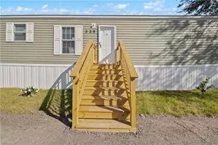 325 N Sendero St, Clewiston, FL 33440 - Photo 3