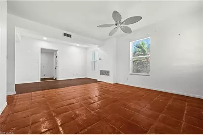 715 10th St N, Naples, FL 34102 - Photo 3