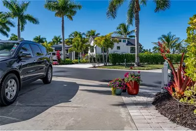 13466 Ladyfish Ln, Naples, FL 34114 - Photo 25