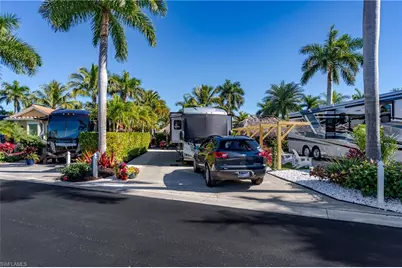 13466 Ladyfish Ln, Naples, FL 34114 - Photo 31