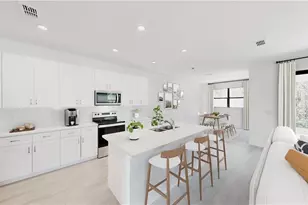 3077 Juniper Wy, Naples, FL 34112 - Photo 3