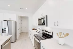 3122 Juniper Wy, Naples, FL 34112 - Photo 5