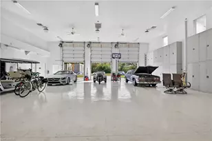 4060 Skyway Dr, Naples, FL 34112 - Photo 3