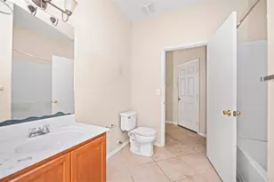 1113 NE 7th Ave, Cape Coral, FL 33909 - Photo 5