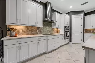 4664 Abaca Cir, Naples, FL 34119 - Photo 7