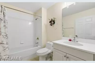 5550 Berkshire Dr #103, Fort Myers, FL 33912 - Photo 15