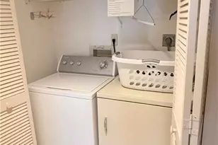 15 Bluebill Ave, Naples, FL 34108 - Photo 11