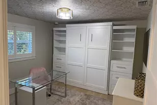 695 Regatta Rd S, Naples, FL 34103 - Photo 9