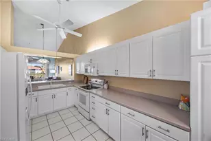 290 Robin Hood Cir, Naples, FL 34104 - Photo 11