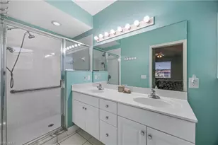 290 Robin Hood Cir, Naples, FL 34104 - Photo 17