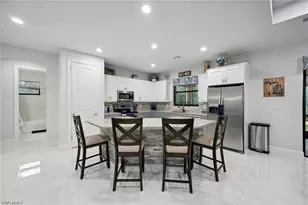 1021 10th Ave NE, Naples, FL 34120 - Photo 5