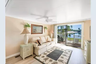 2048 Crystal Lake Dr, Naples, FL 34120 - Photo 23