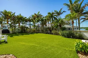 13665 Vanderbilt Dr, Naples, FL 34110 - Photo 35