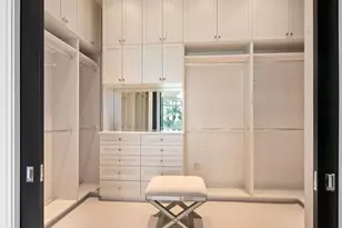 13665 Vanderbilt Dr, Naples, FL 34110 - Photo 23