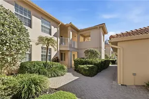 3981 Bishopwood Ct E, Naples, FL 34114 - Photo 3
