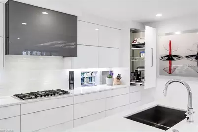 1135 3rd Ave S #210, Naples, FL 34102 - Photo 13