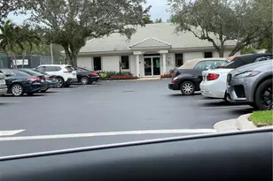 2815 Cypress Trace Cir, Naples, FL 34119 - Photo 21