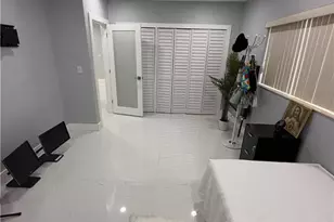 380 W 41st St, Hialeah, FL 33182 - Photo 9