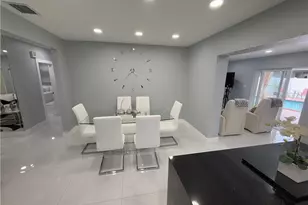 380 W 41st St, Hialeah, FL 33182 - Photo 29