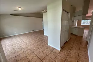 6792 Weatherby Ct, Naples, FL 34104 - Photo 5