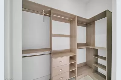 945 Gregory St E, Lehigh Acres, FL 33974 - Photo 7