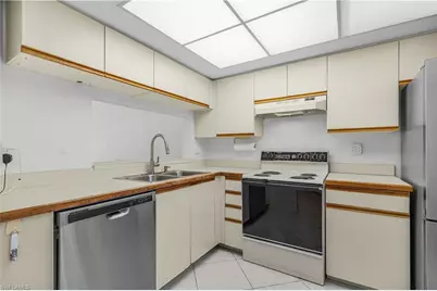 265 Deerwood Cir #3, Naples, FL 34113 - Photo 11