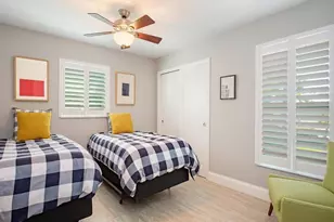 3165 Lakeview Dr, Naples, FL 34112 - Photo 13