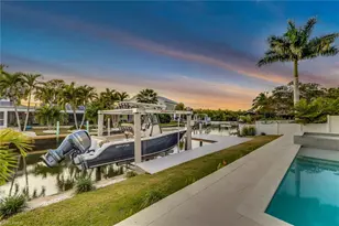 1798 Holiday Ln, Naples, FL 34104 - Photo 27