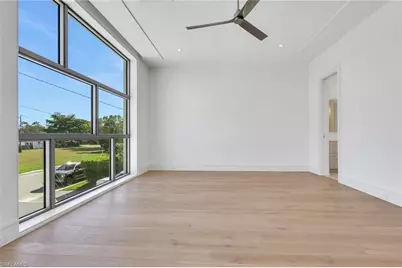 1798 Holiday Ln, Naples, FL 34104 - Photo 15