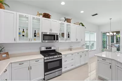 28604 Moraga Ln, Bonita Springs, FL 34135 - Photo 15