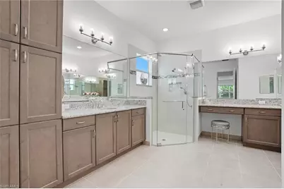 28604 Moraga Ln, Bonita Springs, FL 34135 - Photo 19