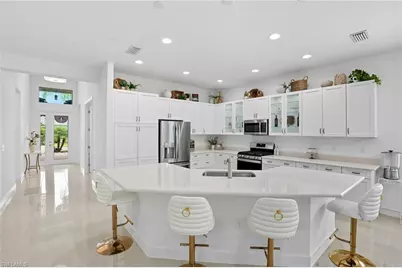 28604 Moraga Ln, Bonita Springs, FL 34135 - Photo 11