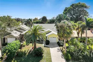 812 102nd Ave N, Naples, FL 34108 - Photo 1