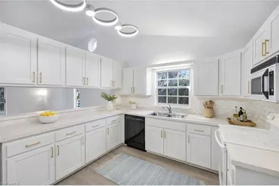 812 102nd Ave N, Naples, FL 34108 - Photo 5