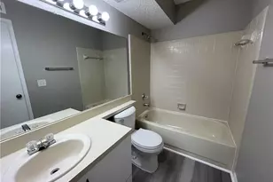 13555 Eagle Ridge Dr, Fort Myers, FL 33912 - Photo 7