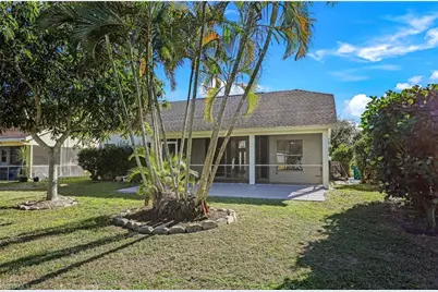 658 Lambton Ln, Naples, FL 34104 - Photo 19