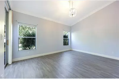 658 Lambton Ln, Naples, FL 34104 - Photo 9