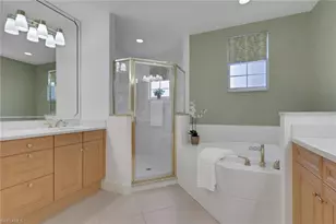 714 Regency Reserve Cir, Naples, FL 34119 - Photo 17