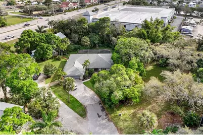 28038 E Brook Cir, Bonita Springs, FL 34135 - Photo 9