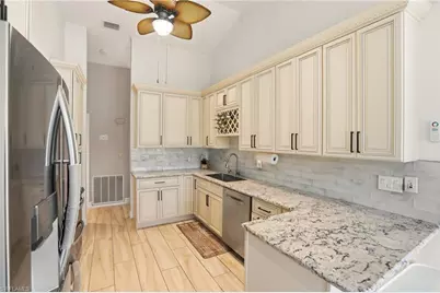 28820 Trenton Ct, Bonita Springs, FL 34134 - Photo 7