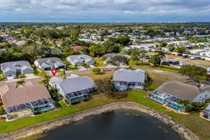 5474 Whitten Dr, Naples, FL 34104 - Photo 9