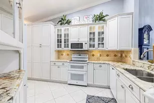 5474 Whitten Dr, Naples, FL 34104 - Photo 13