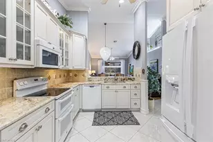 5474 Whitten Dr, Naples, FL 34104 - Photo 11