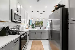 7578 Rockefeller Dr, Naples, FL 34119 - Photo 11