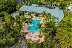 445 Cove Tower Dr, Naples, FL 34110 - Photo 37