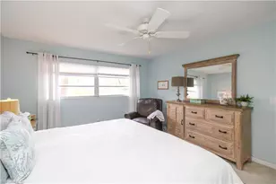 1020 Palm View Dr, Naples, FL 34110 - Photo 31