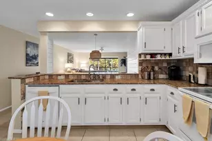 5250 Fox Hollow Dr, Naples, FL 34104 - Photo 3