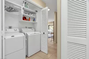 5250 Fox Hollow Dr, Naples, FL 34104 - Photo 15