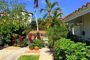 1575 Curlew Ave W, Naples, FL 34102 - Photo 11